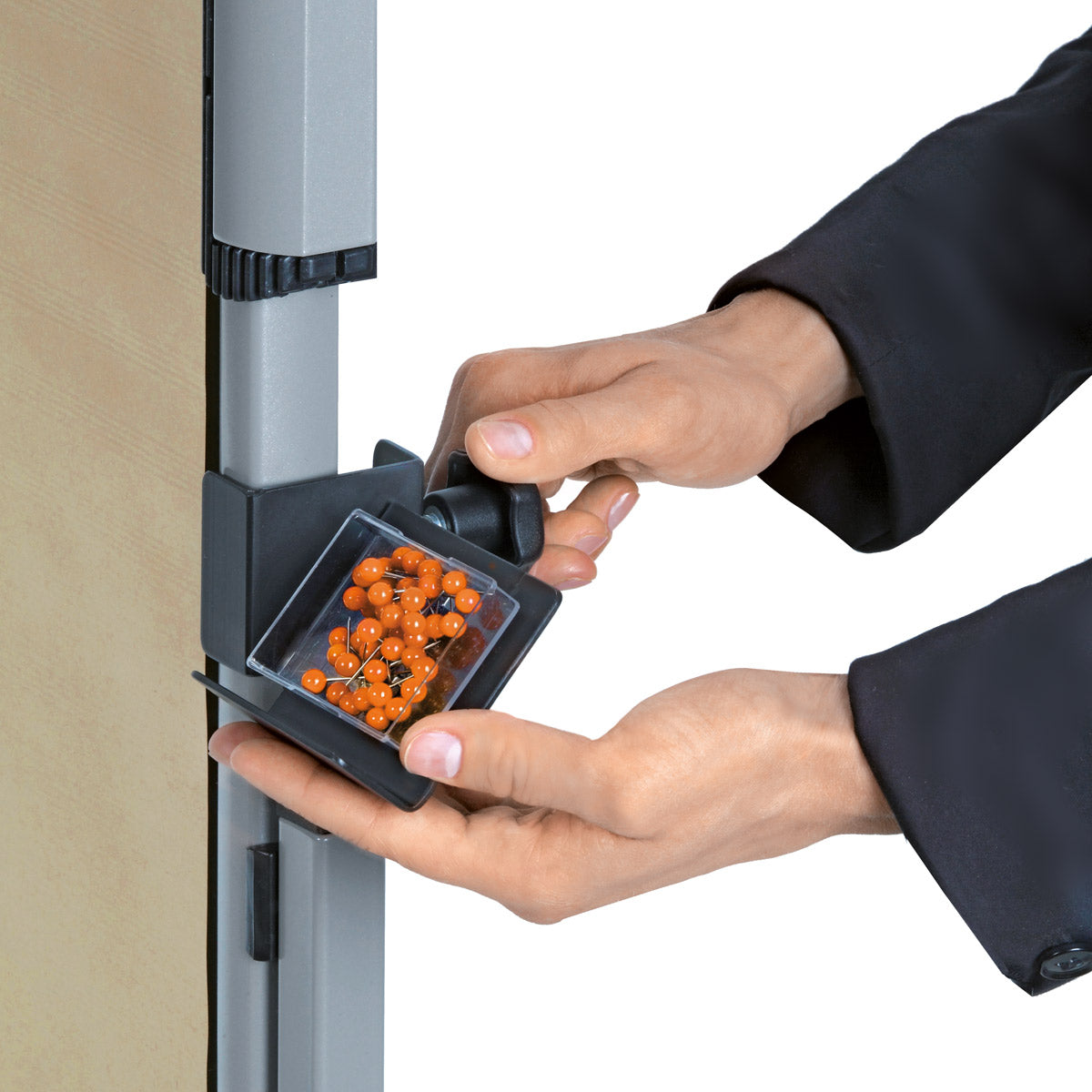 neuland-nadelstation-magnet-halter-f-r-pinnwand image 2