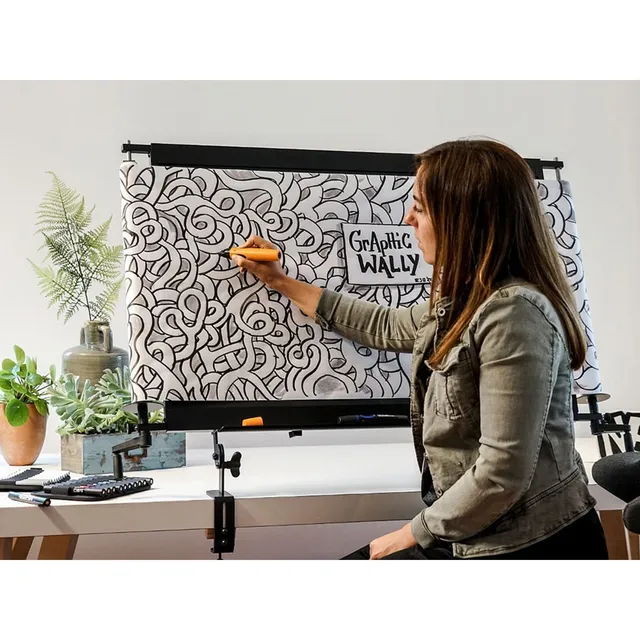 neuland-graphicwally-tafelsystem-mit-endlospapier-neigbar-tischmontage image 1