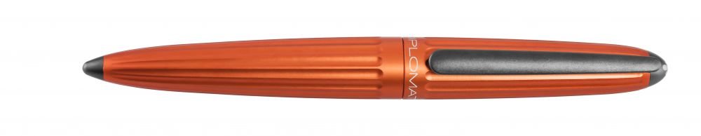 diplomat-aero-orange-f-llhalter-mit-14-kt-goldfeder image 2