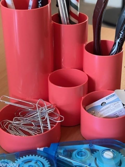 Steht stabil auf dem Tisch